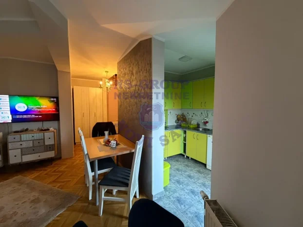 Š:562119, Bulevar patrijarha Pavla, 3.0 trosoban, 63 m²
