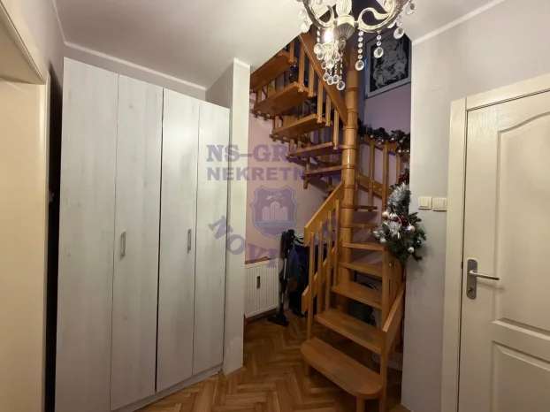 Š:562119, Bulevar patrijarha Pavla, 3.0 trosoban, 63 m²