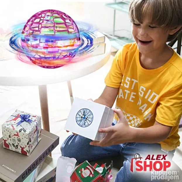 Leteća bumerang lopta koja svetli