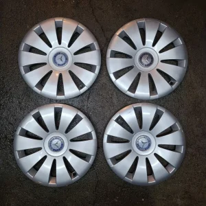 Ratkapne Mercedes B klasa 15-ice