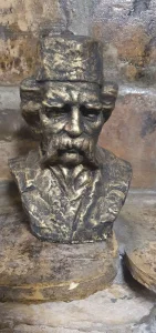 Skulptura vuka karadžića