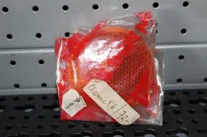 Plastična desna leva strelica Aprilija Red Rouz Klasik 50