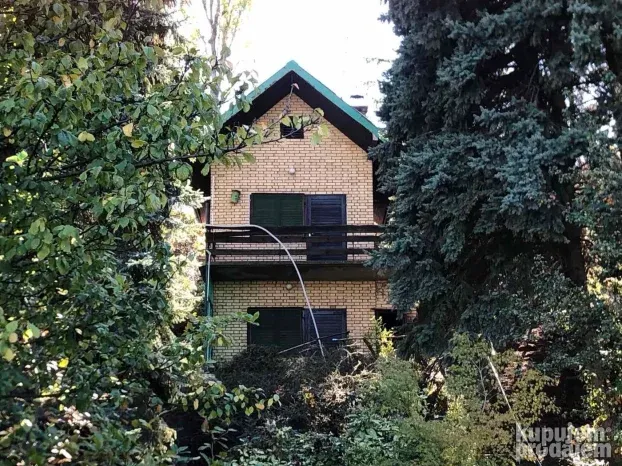 Sremska Kamenica, vikendica, 27m2