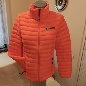 Jakna Superdry veličina 36 - S
