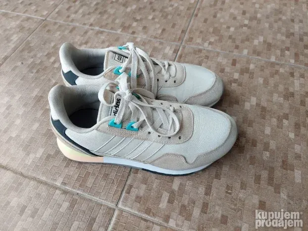 Ocuvane adidas patike broj 36.5