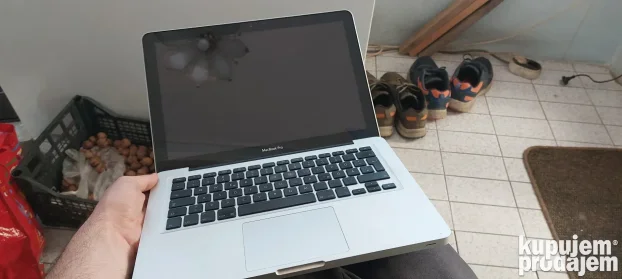 Macbook Pro Apple laptop