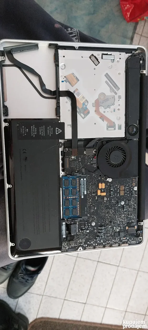 Macbook Pro Apple laptop