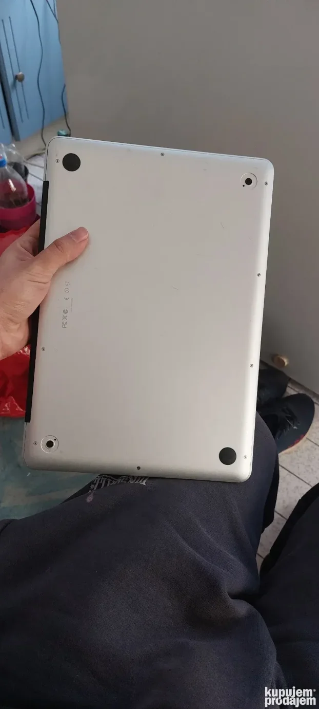 Macbook Pro Apple laptop