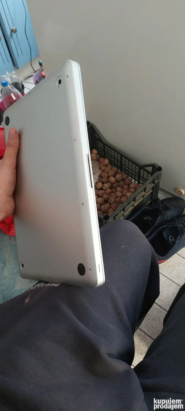 Macbook Pro Apple laptop