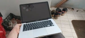 Macbook Pro Apple laptop