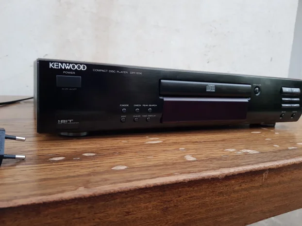 Kenwood DPF-1030