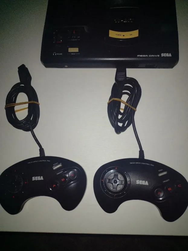 Sega Mega Drive Original full set i igrice