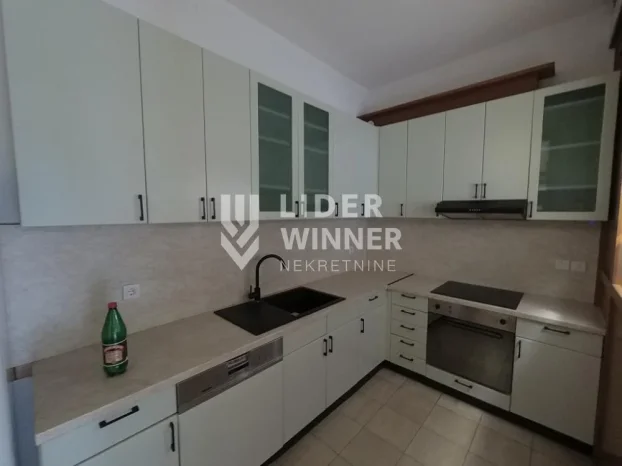 Vajara Đoke Jovanovića, Dedinje, 5+ petosobna, 459 m²