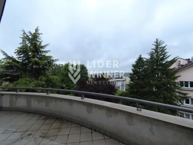 Vajara Đoke Jovanovića, Dedinje, 5+ petosobna, 459 m²