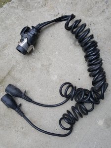 Dvostrani spiralni kabel