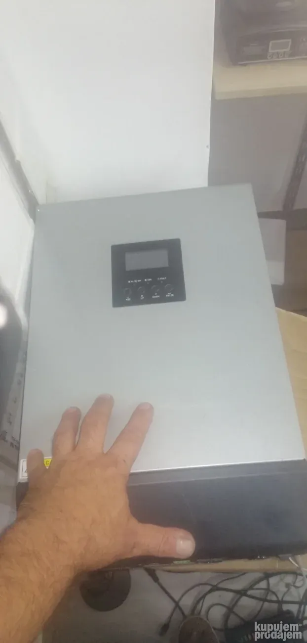 HIBRID INVERTER 5VA novooooooo 0640055600