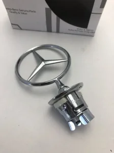 Prednji znak Mercedes plavi venac