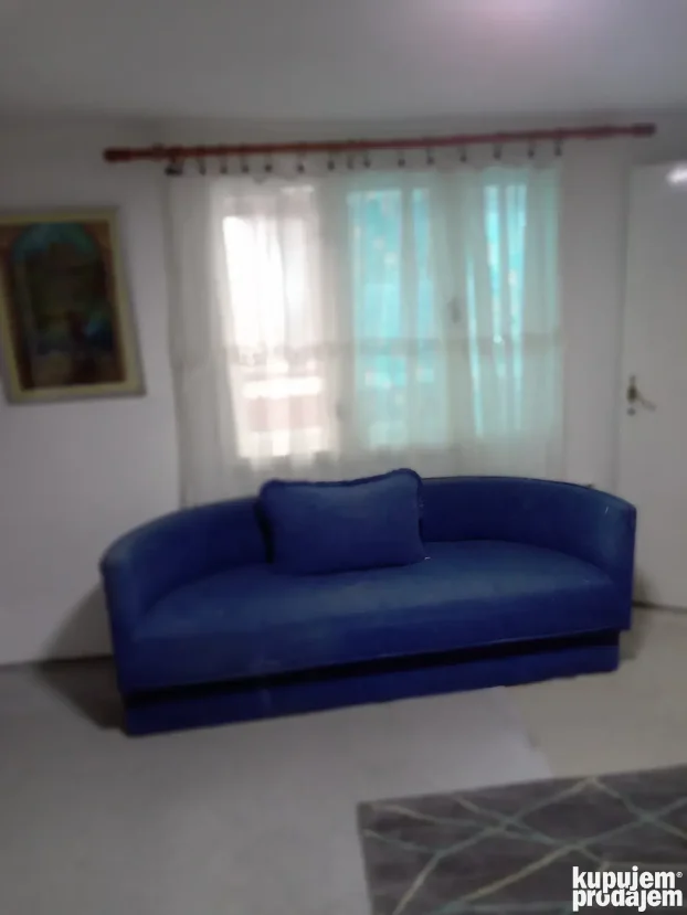 mali Leskovac 21, Karaburma, 3.0 trosobna, 50 m²