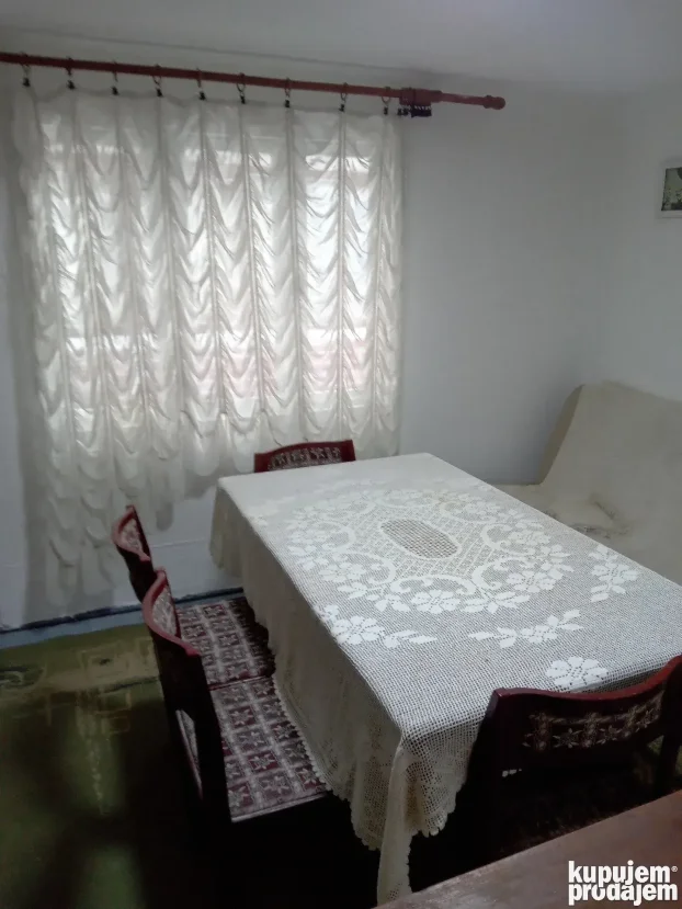 mali Leskovac 21, Karaburma, 3.0 trosobna, 50 m²