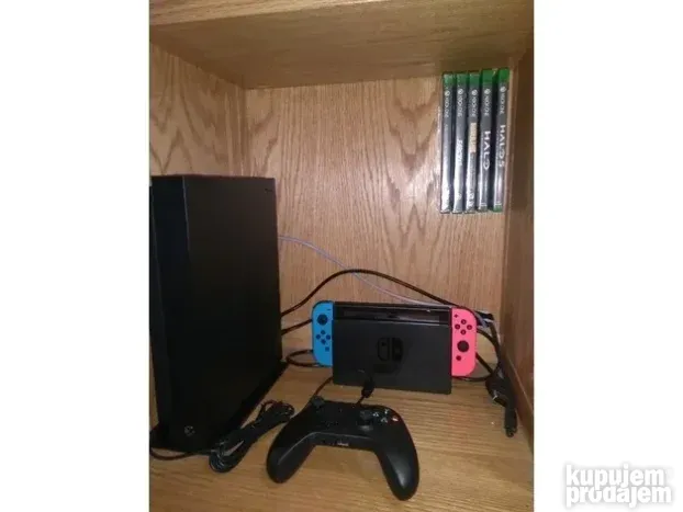 XBOX one držač igrica