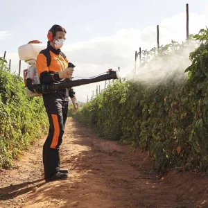 Prskanje protiv komaraca i krpelja, prskanje stabla i korova