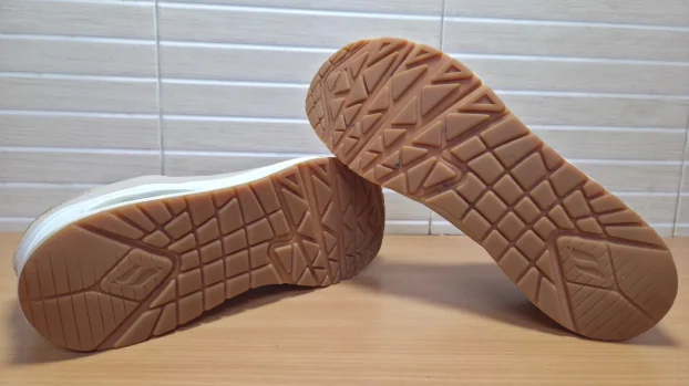 Skechers Uno Shimmer Away