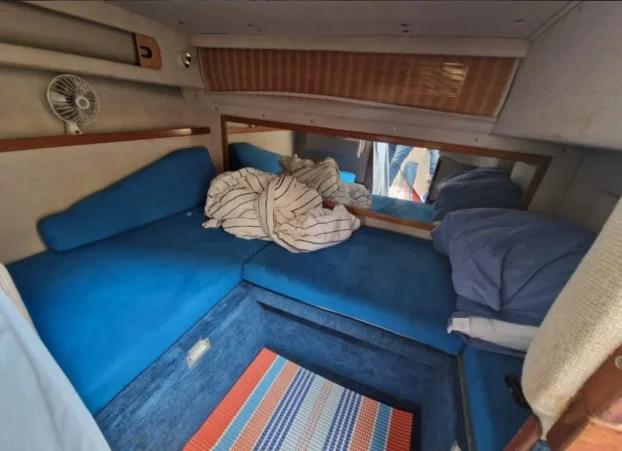 Prodaje se Americka nepotopiva jahta Sea Ray 290 sa 2 kabine