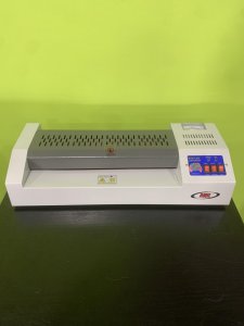 Aparat za plastifikaciju plastifikator laminator A3 MBL 330S