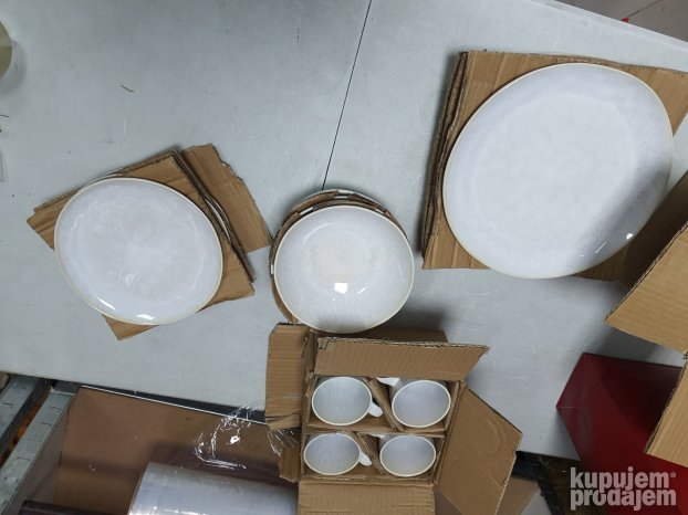 Porcelanski Set za 4 Osobe - Maser