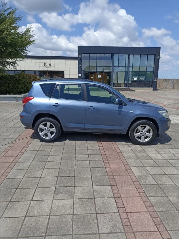2007 Toyota RAV4 2.2 D-4D LIMITED 