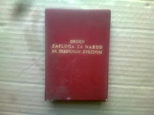 Medalja zasluge za narod