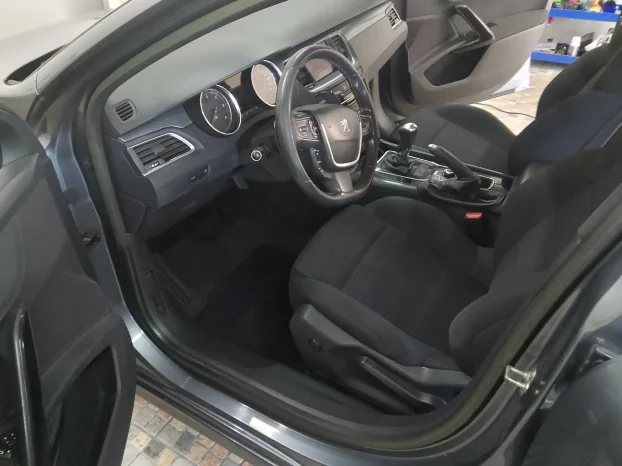 Tapaciranje neba automobila NOVI SAD - Klisa