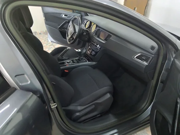 Tapaciranje neba automobila NOVI SAD - Klisa