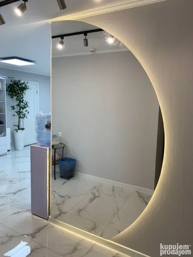 Ogledala po meri , Beograd