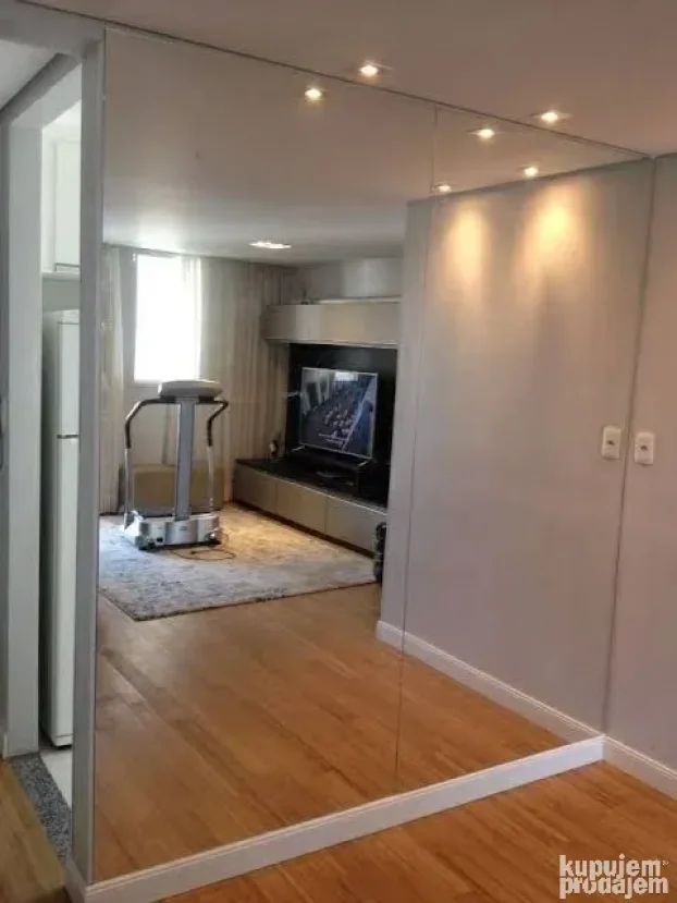 Ogledala po meri , Beograd