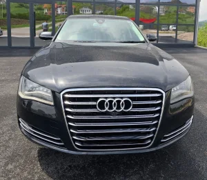 Audi A8 2013  Kozna Sedista