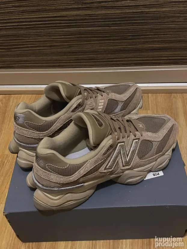 New Balance 9060 Mushroom brown