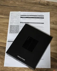 Samsung Galaxy Fold 5. 12/512GB. Vakuum. Fiskalni.