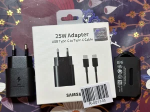 Punjac 25W Samsung S20 FE sa kablom