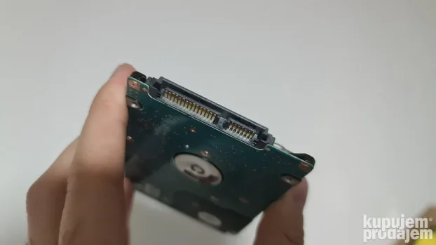 Hard disk za laptop 500gb (46% health)