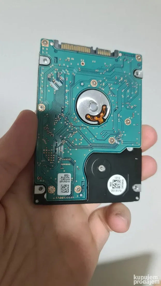 Hard disk za laptop 500gb (46% health)