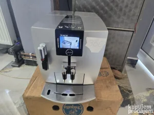 Jura, model Impressa j9.3. Kao nova