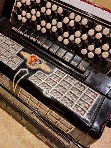 DUGMETARA 5-redna, stepenasta - 120 basova