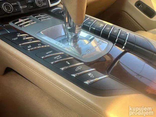 2009 Porsche Panamera TURBO