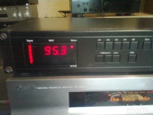 hafler dh 330 ocuvani neotvarani i marantz st 6003