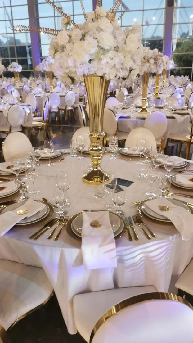 Medaljon stolice iznajm specijalne pogodnosti za dekoratere