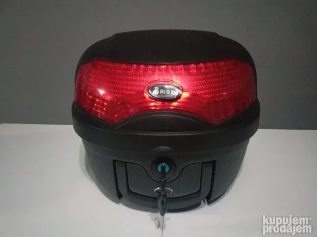 Kofer za motor