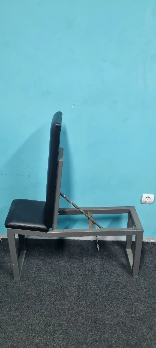 Masivna podesiva benč ( bench ) klupa za teretanu