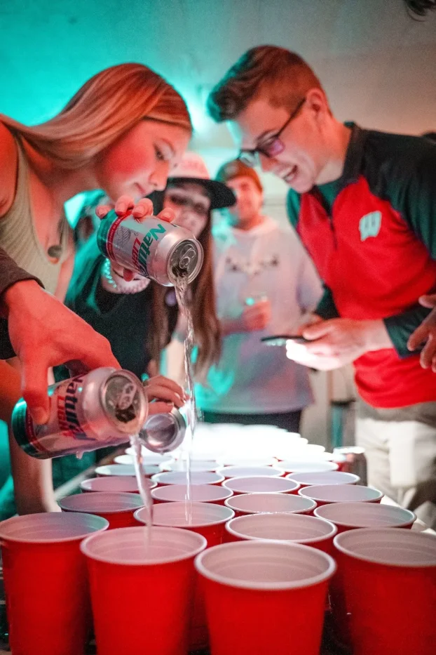 BEER PONG sto za lude i nezaboravne žurke