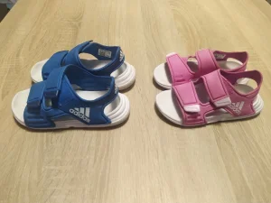 Sandale za dečaka i devojčicu